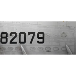 Fototapete Vlies Flugzeug Zahlen grau schwarz