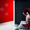 Harald Glööckler Tapeten Rot 2 Kronen Strass Panel 52711