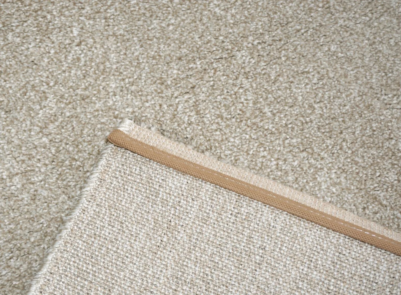 Hochflor Teppich einfarbig beige pflegeleicht Astra Samoa