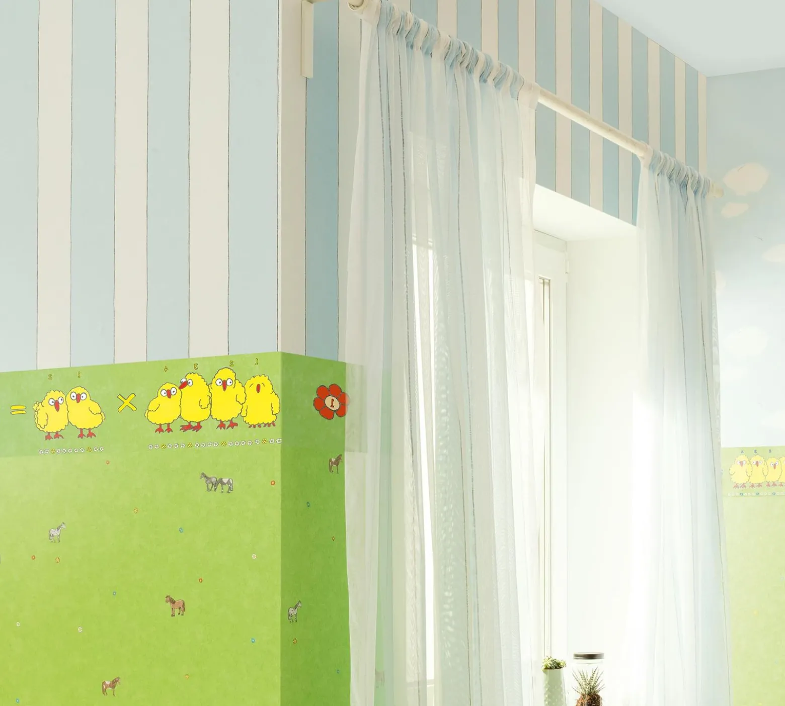 Kindertapete Blümchenwiese grün bunt Jonas Kötz 31110