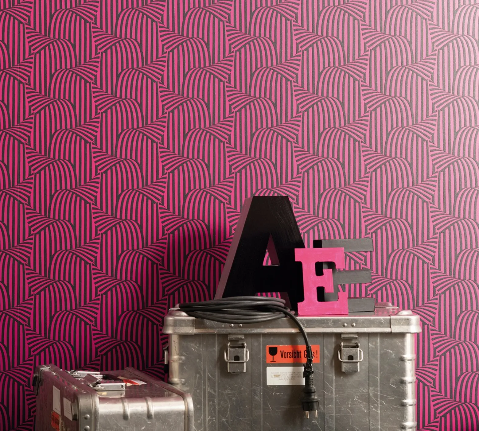Tapete Nena Designer Marburg Grafisch pink 57258
