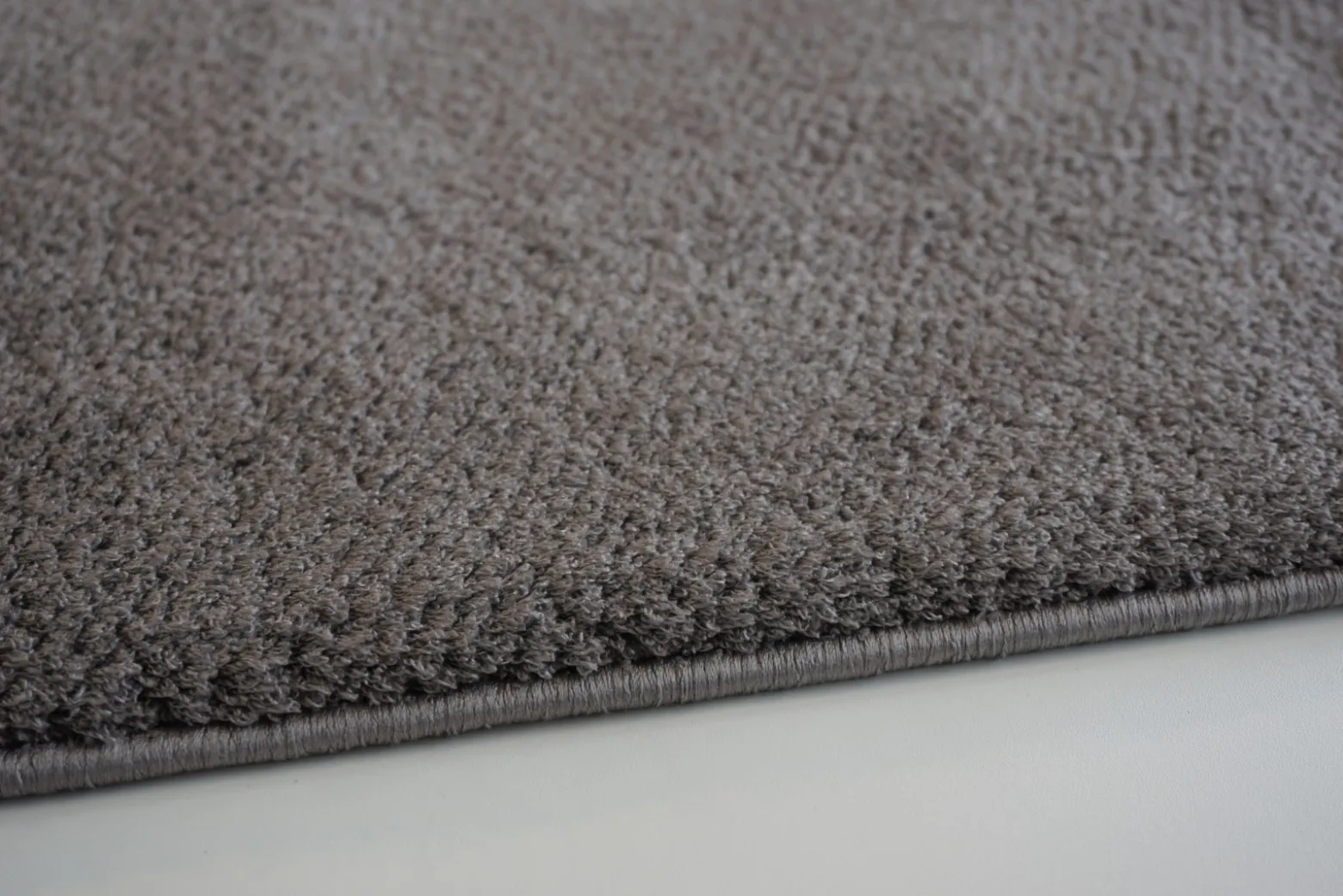 Teppich flauschig einfarbig grau Hochflor Astra Salerno