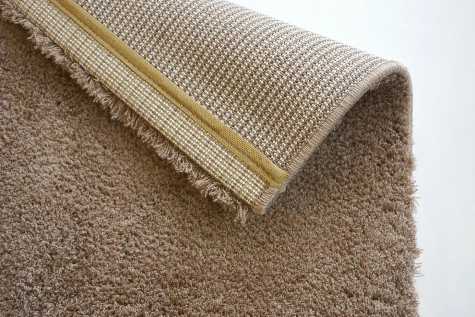 Teppich flauschig einfarbig braun Hochflor Astra Salerno