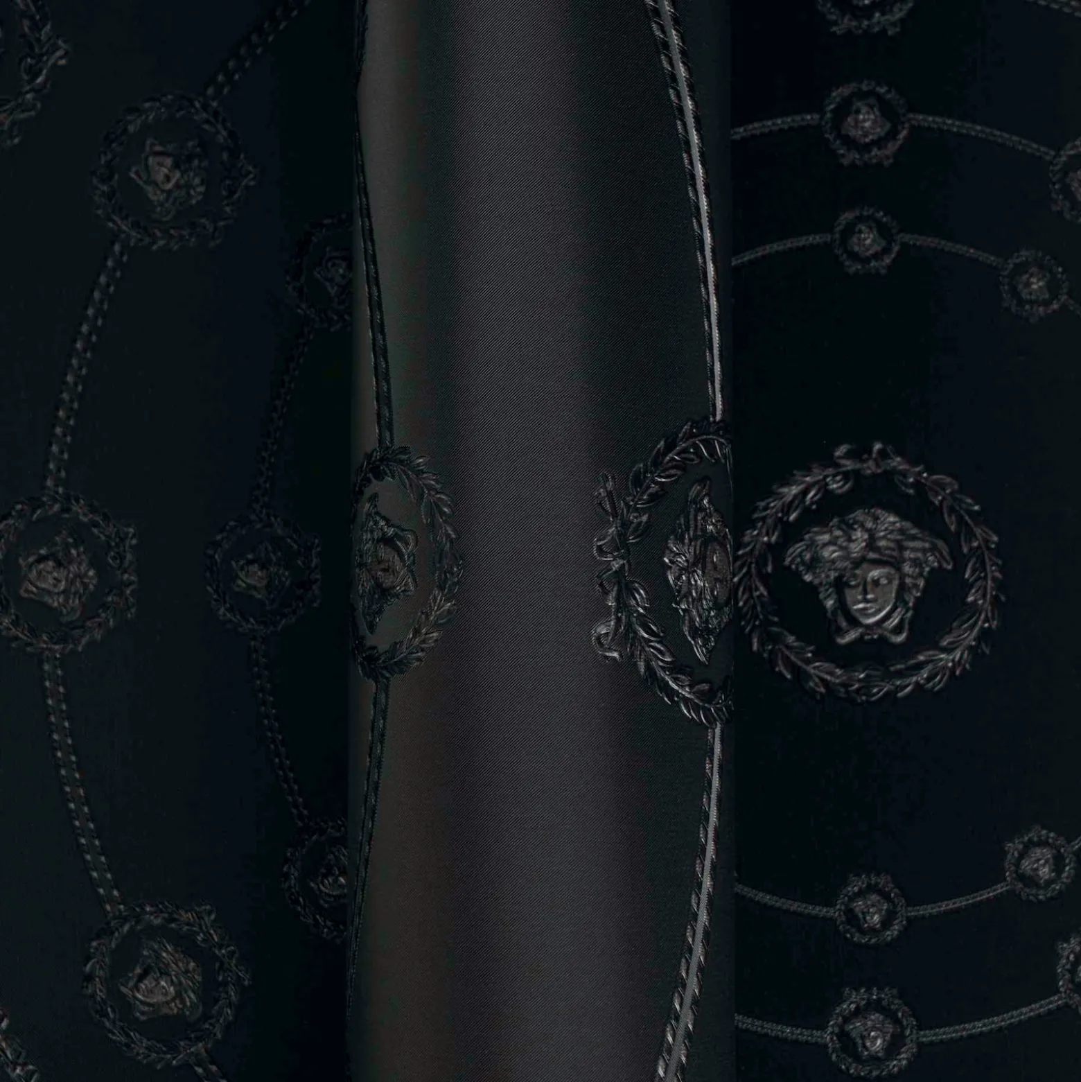 Versace Vliestapete Kreise Schwarz Grau Glanz 79175-6