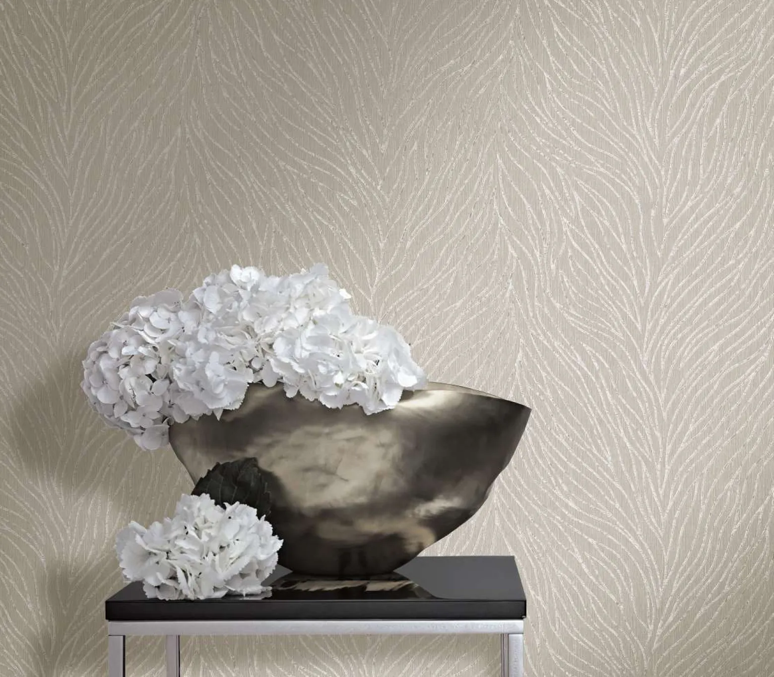 Vliestapete Beige Perlmutt Struktur Linien Marburg 58426