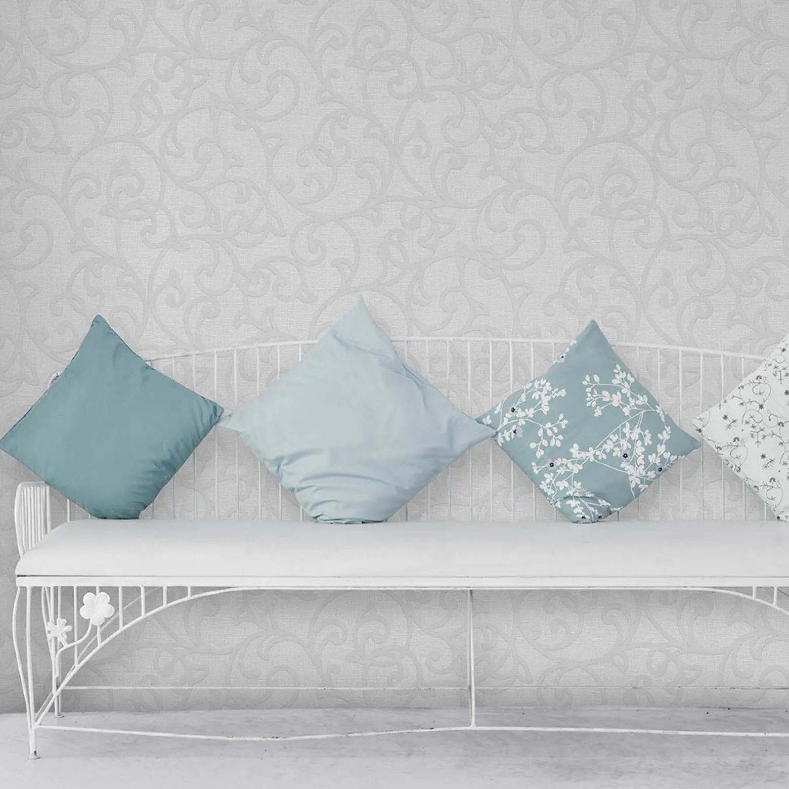Vliestapete Floral Ranken Hellgrau Silber Metallic 10467-31
