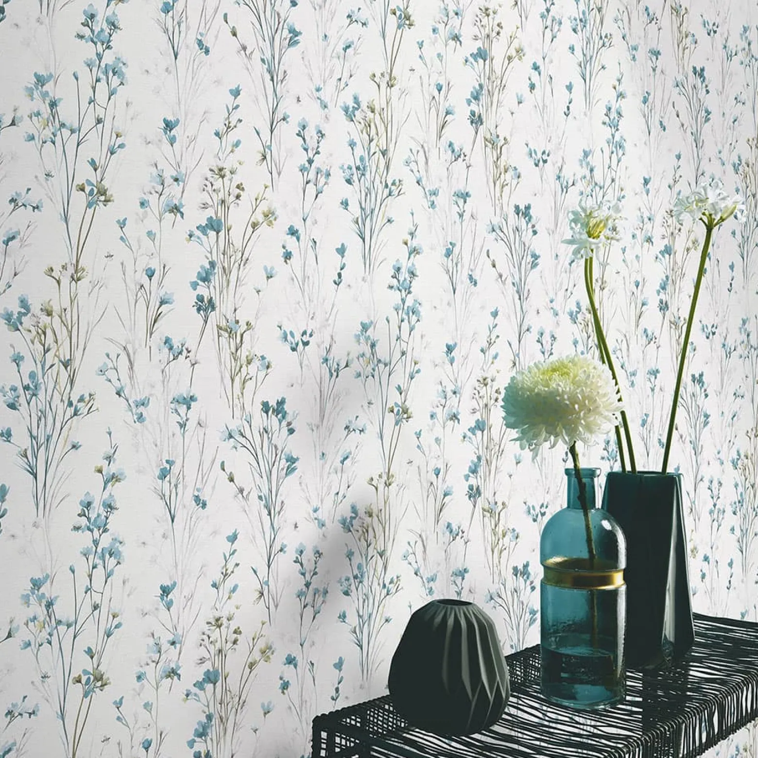 Vliestapete Floral Wildblumen Weiß Blau Grau 10561-18