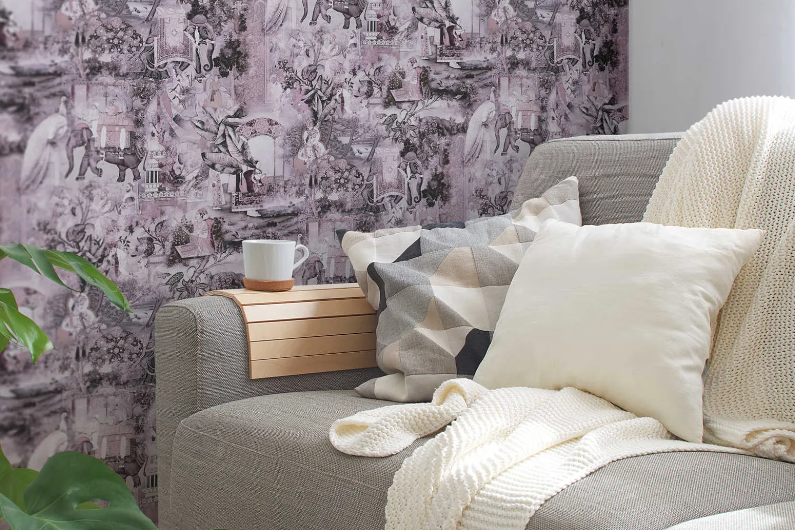 Vliestapete Orient Menschen grau violett 38173-1