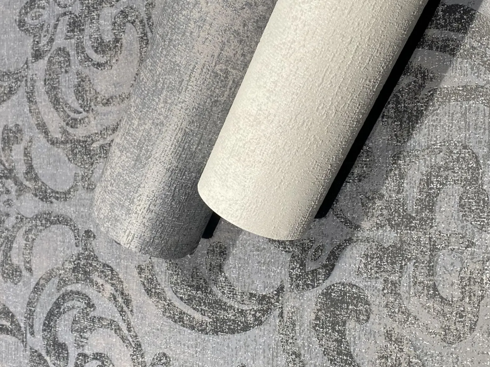 Vliestapete Ornamente Putz Optik Schwarz Grau 82391