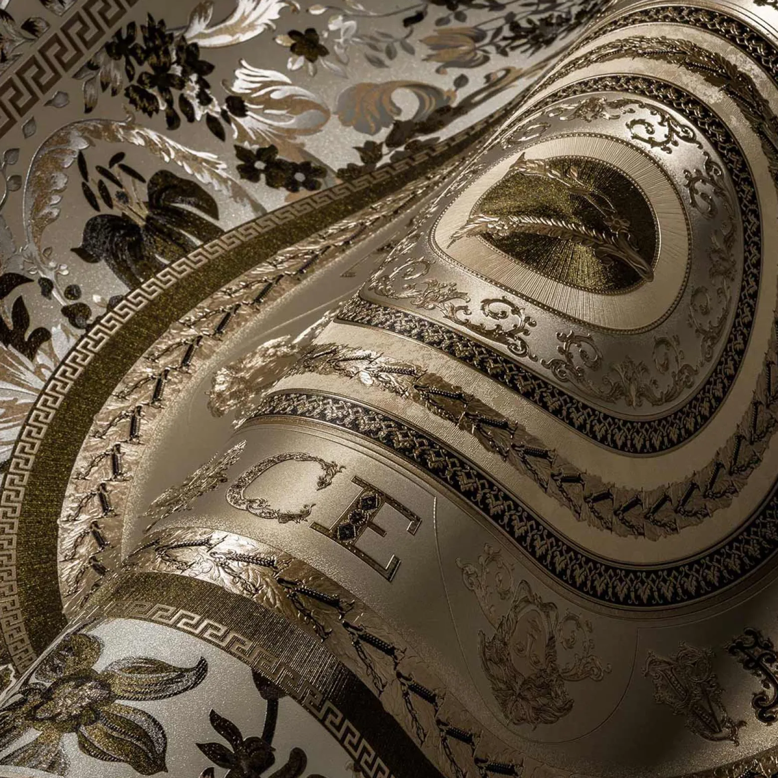 Vliestapete Versace Weiß Gold Logo Floral 38705-6