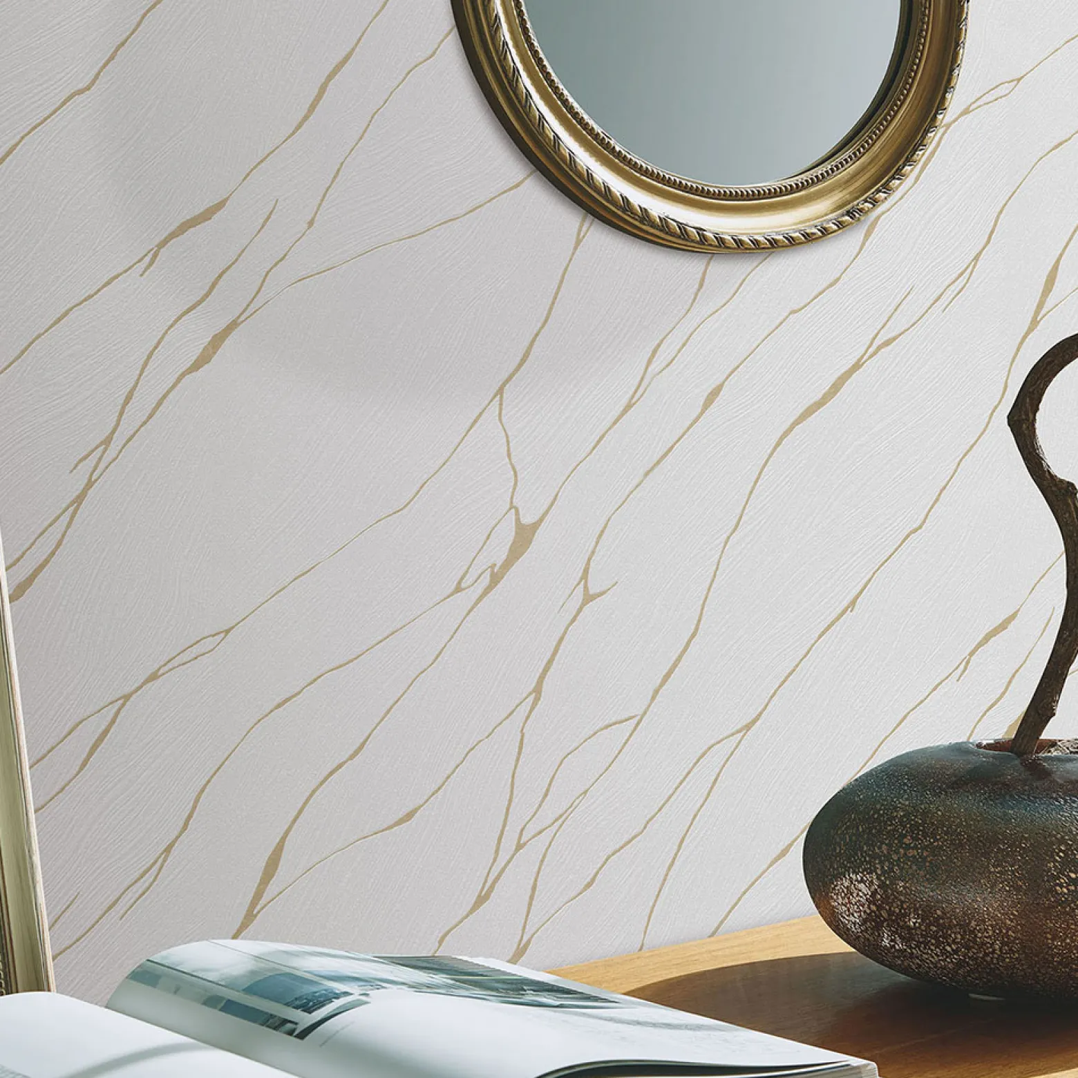 Vliestapete Wellen Maserung Hellgrau Gold Metallic 10440-31